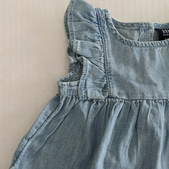 BABY GAP RUFFLE DENIM TOP - Picture 2 of 4